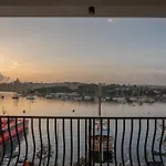 S66 By Homega, Seafront Terrace & Valletta Views Apartment