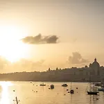 Apartment S66 By Homega, Seafront Terrace & Valletta Views Sliema