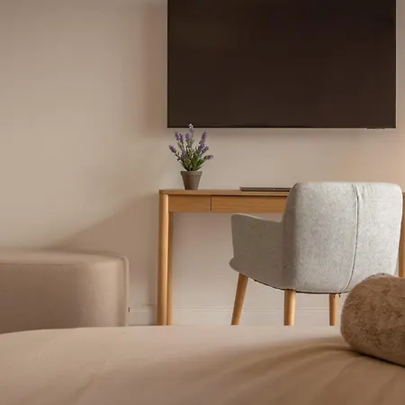 3br Huge Sea Front Apartment, Large Terrace, Views In アパート