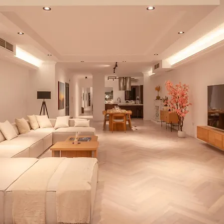 Apartament 3br Huge Sea Front Apartment, Large Terrace, Views In Sliema