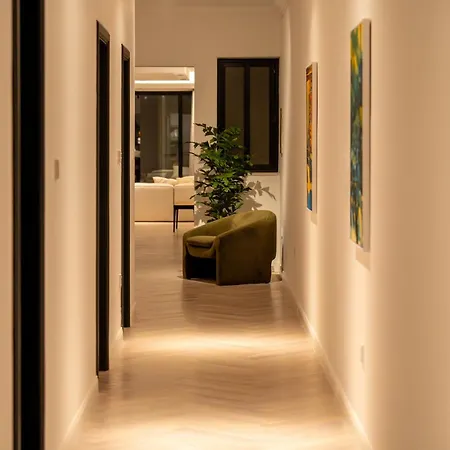 アパート 3br Huge Sea Front Apartment, Large Terrace, Views In *