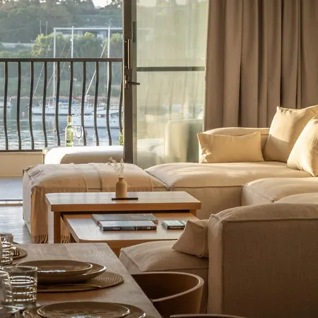 3br Huge Sea Front Apartment, Large Terrace, Views In Sliema