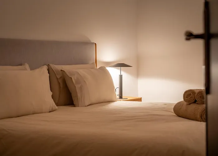 3br Huge Sea Front Apartment, Large Terrace, Views In Διαμέρισμα