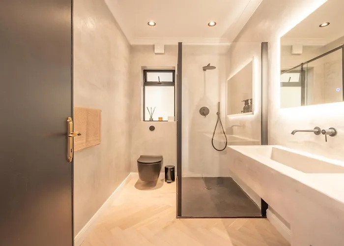 3br Huge Sea Front Apartment, Large Terrace, Views In 公寓