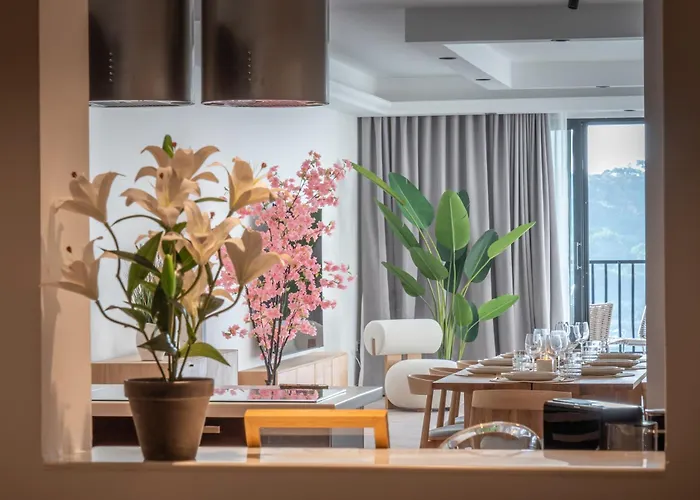 公寓 3br Huge Sea Front Apartment, Large Terrace, Views In *