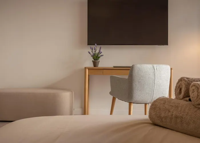 3br Huge Sea Front Apartment, Large Terrace, Views In * Σλιέμα