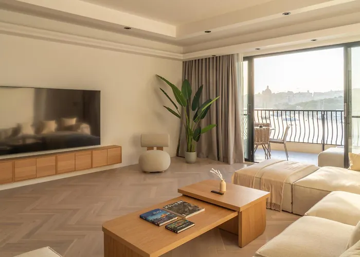 3br Huge Sea Front Apartment, Large Terrace, Views In Sliema