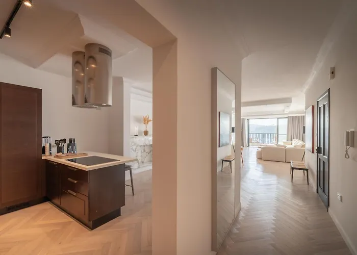 Appartement 3br Huge Sea Front Apartment, Large Terrace, Views In