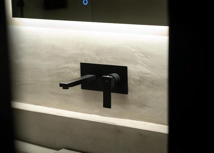 3br Huge Sea Front Apartment, Large Terrace, Views In